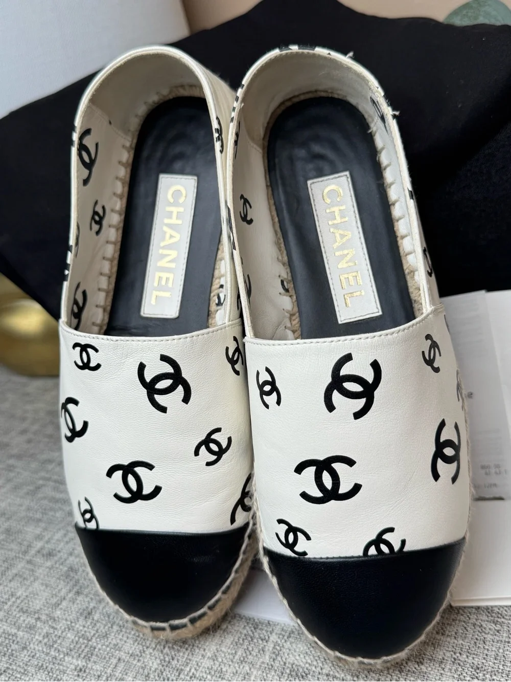 Chanel 22S Espadrilles Style: G38628 Y55871 K4264 Size: EU 36